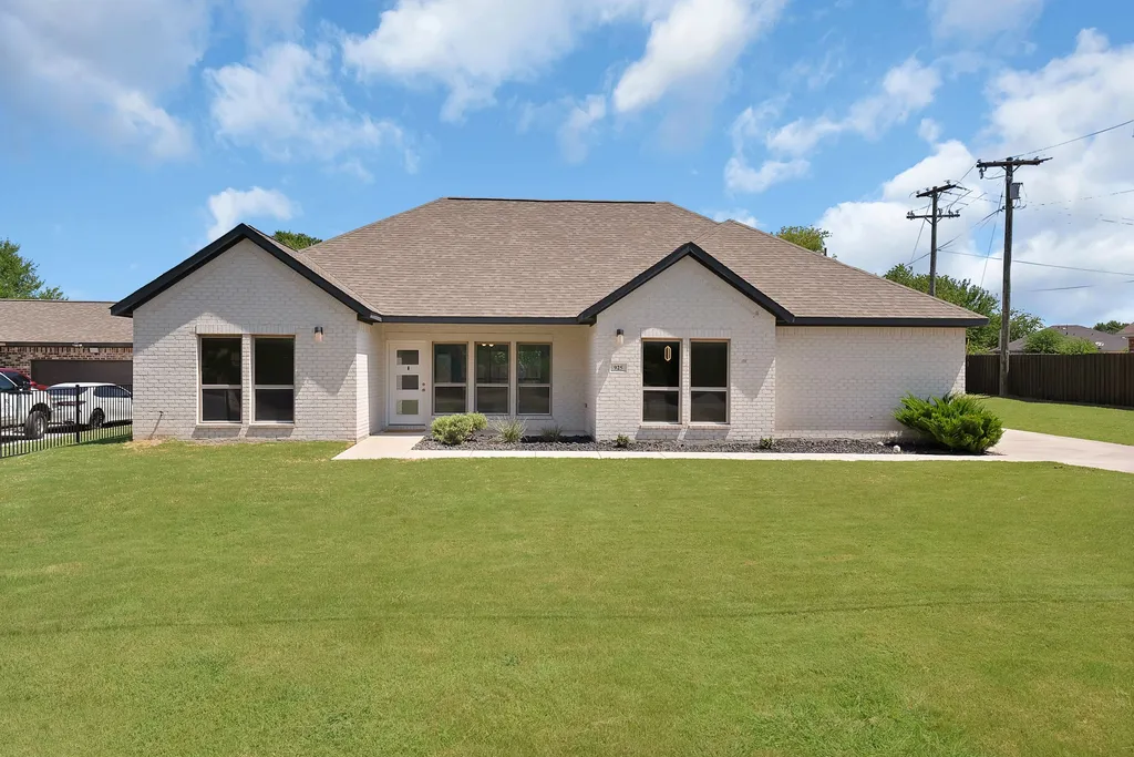 925 Balkan Drive Lancaster TX 75134