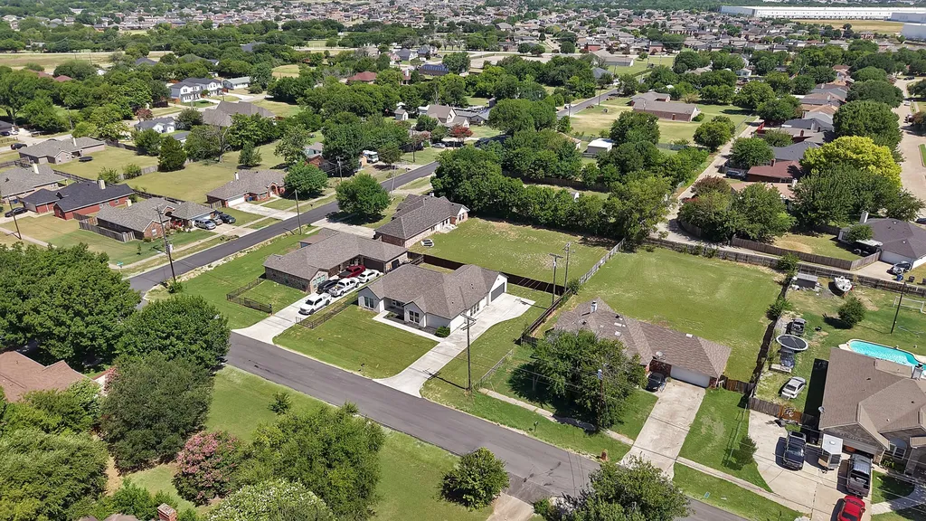 925 Balkan Drive Lancaster TX 75134