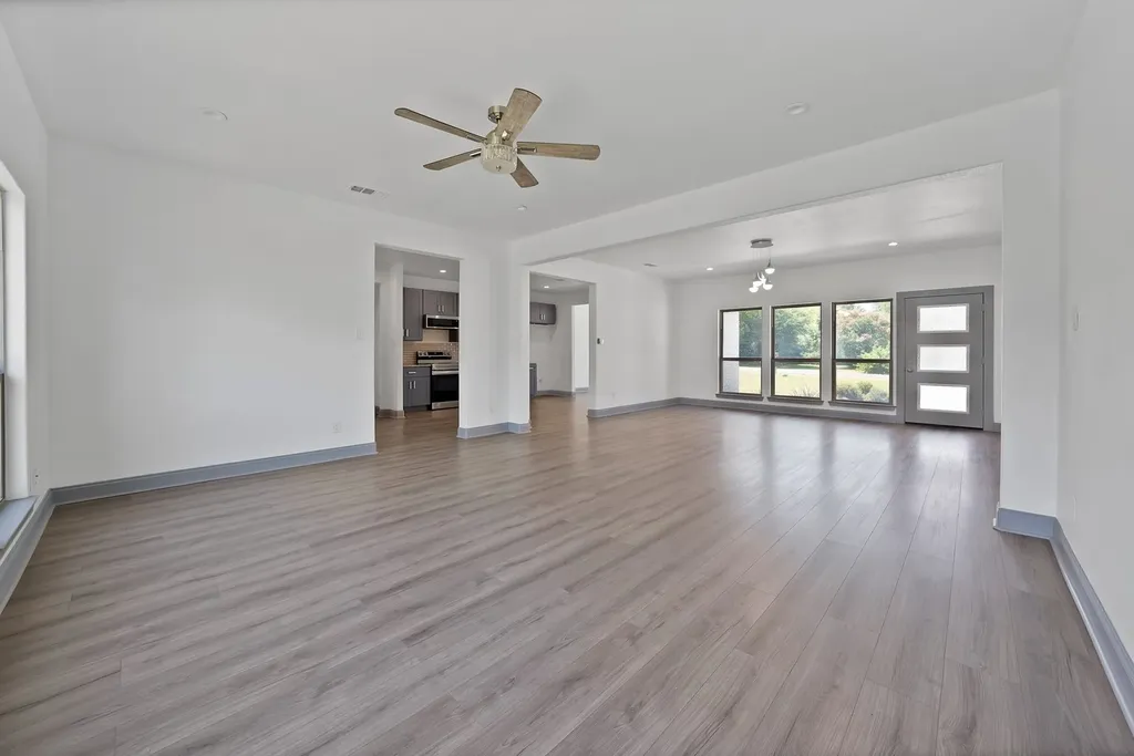 925 Balkan Drive Lancaster TX 75134