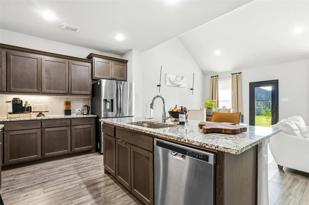 6717 Aster Drive Venus TX 76084