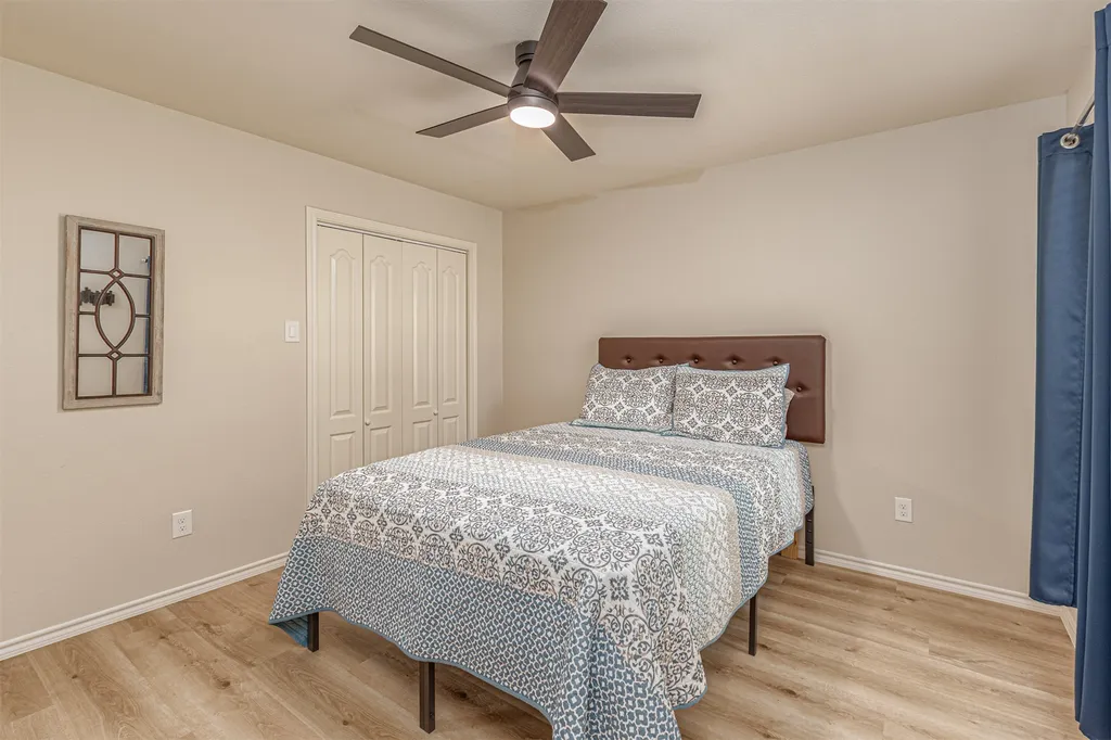 132 Seminole Trail East Tawakoni TX 75472