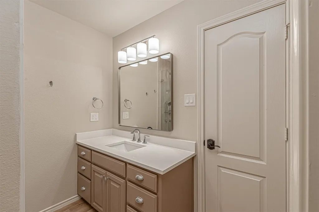 132 Seminole Trail East Tawakoni TX 75472