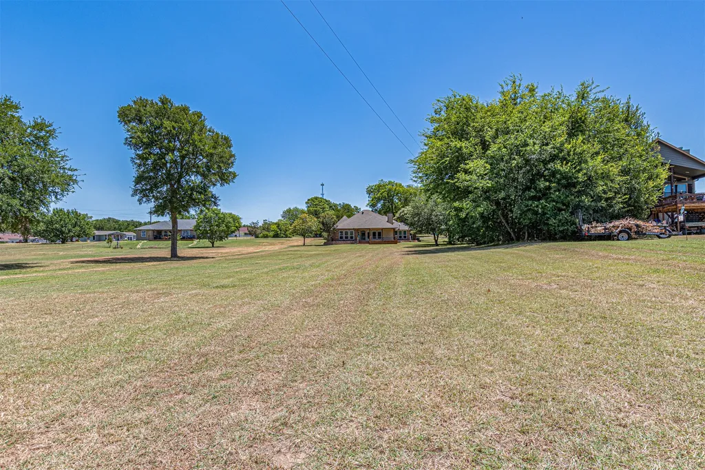 132 Seminole Trail East Tawakoni TX 75472