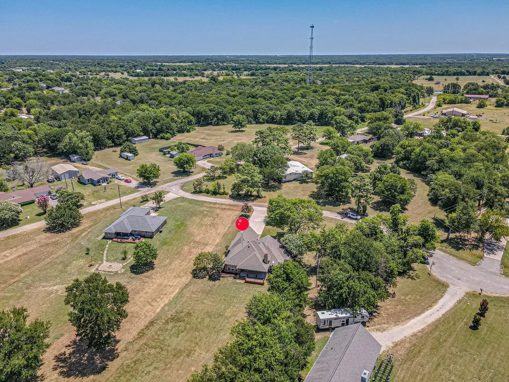 132 Seminole Trail East Tawakoni TX 75472