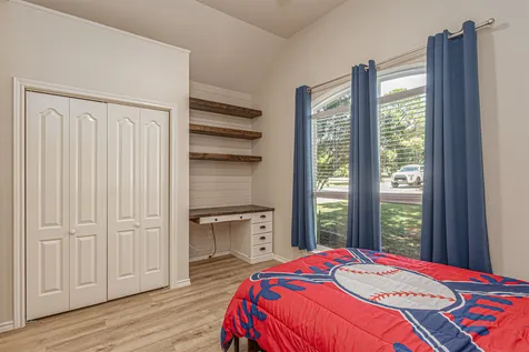 132 Seminole Trail East Tawakoni TX 75472