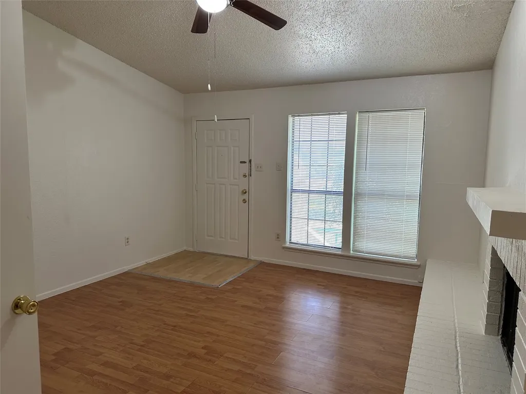 9615 Walnut Street Dallas TX 75243
