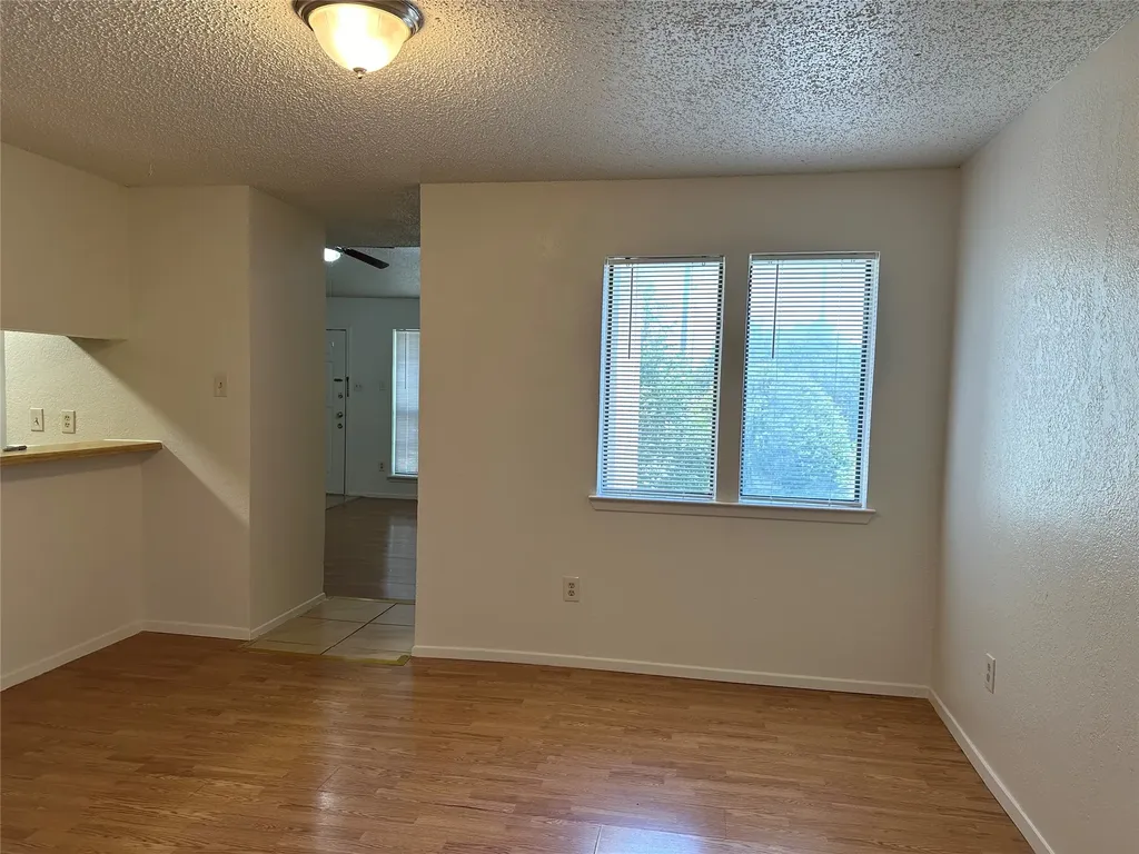 9615 Walnut Street Dallas TX 75243