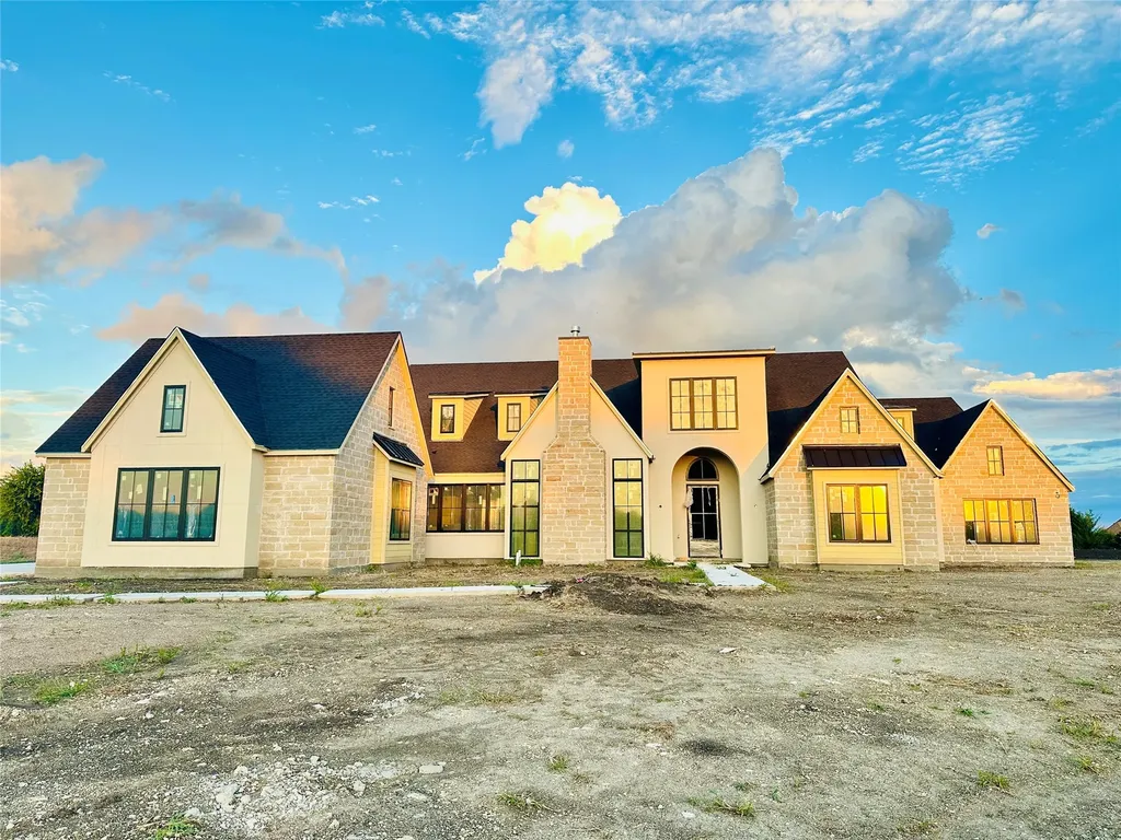 900 Healey Drive Fairview TX 75069