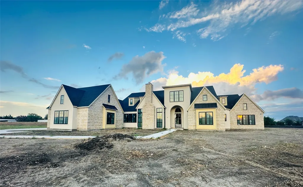 900 Healey Drive Fairview TX 75069