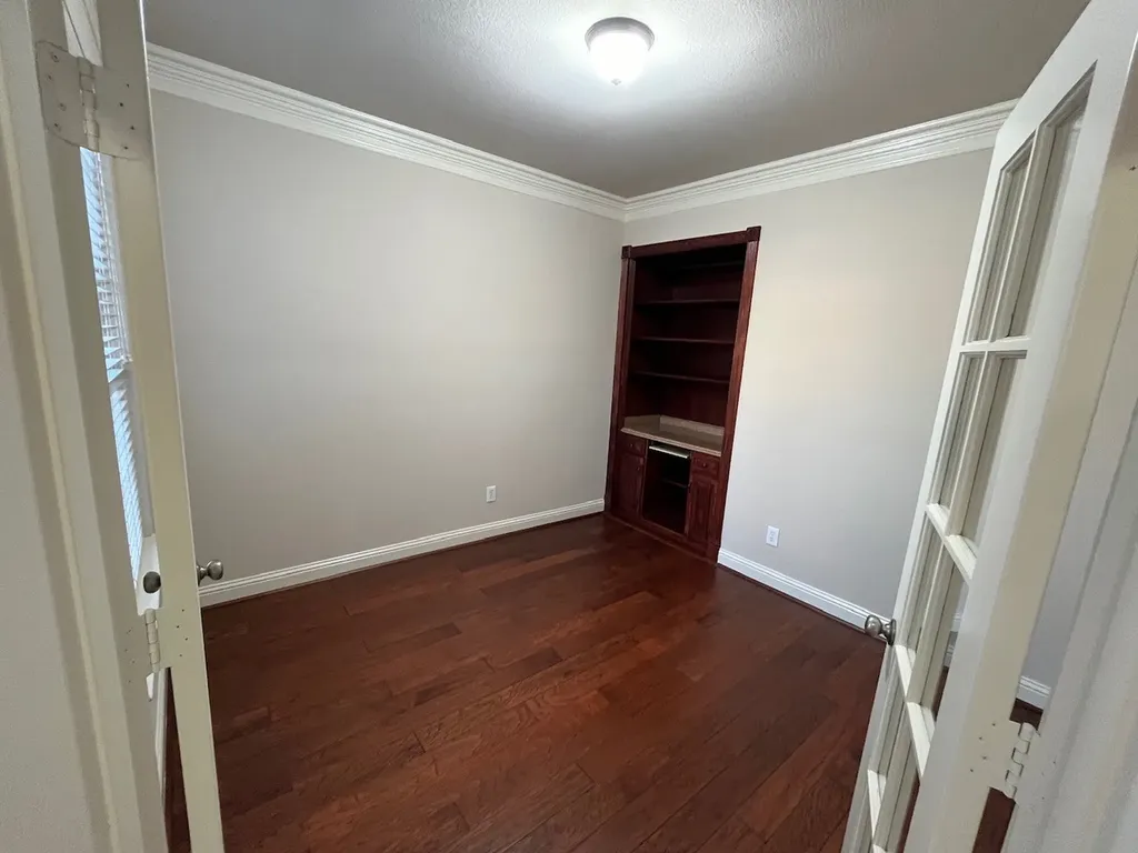 1145 Valley Vista Drive Irving TX 75063