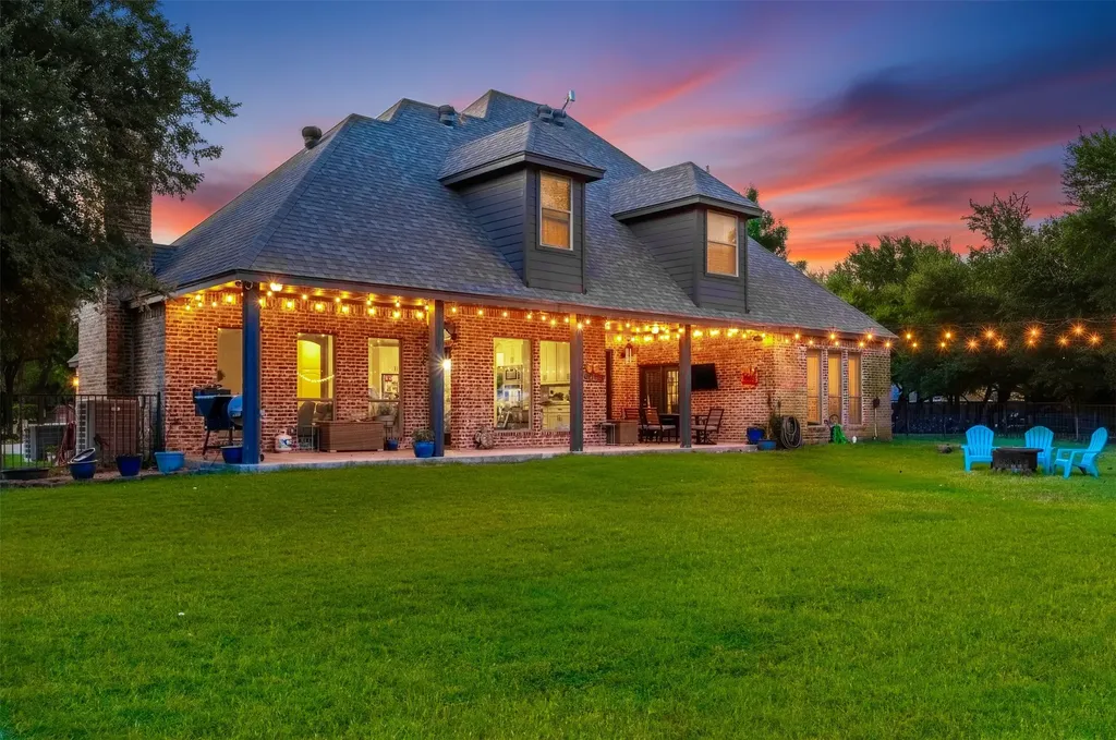 135 Crooked Stick Lane Aledo TX 76008
