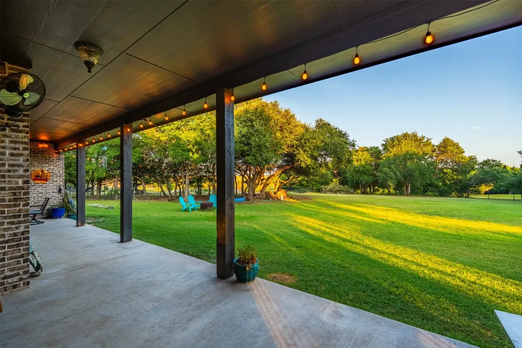 135 Crooked Stick Lane Aledo TX 76008