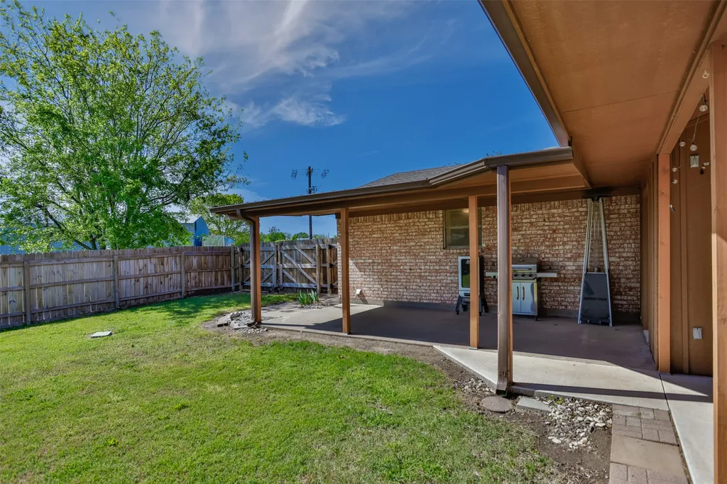 6989 W Fm 922 Era TX 76238