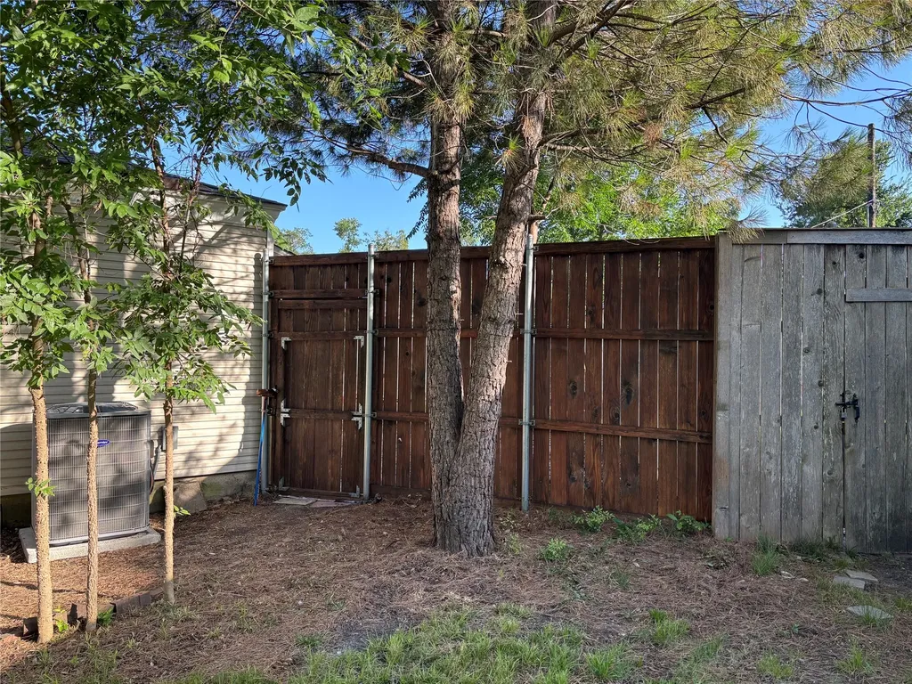 1502 Resistol Road Garland TX 75042