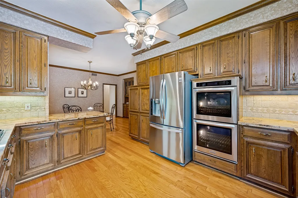 5901 Flintshire Lane Dallas TX 75252