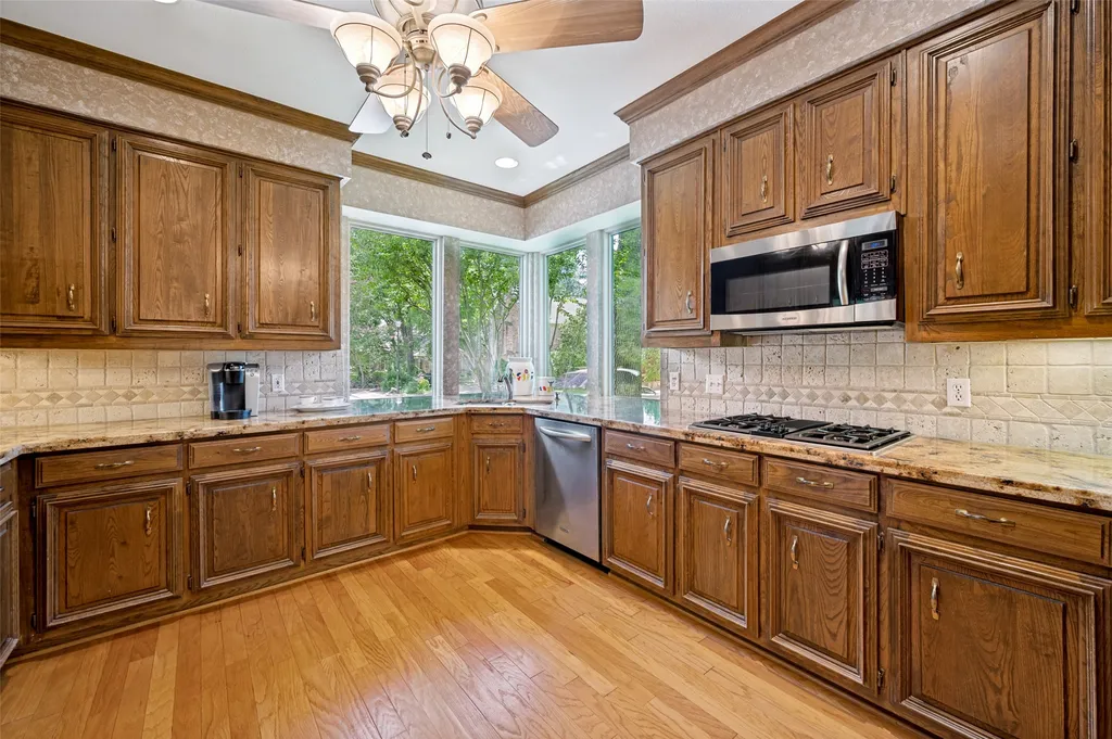 5901 Flintshire Lane Dallas TX 75252