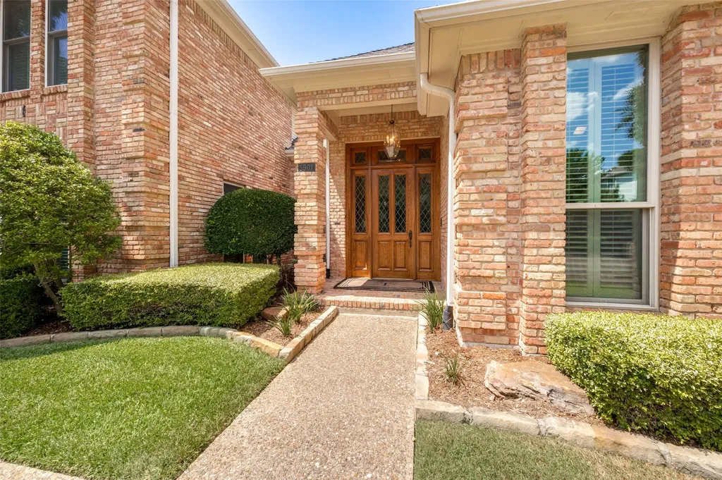 5901 Flintshire Lane Dallas TX 75252