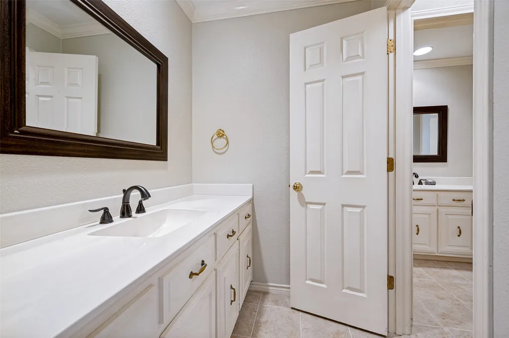 5901 Flintshire Lane Dallas TX 75252