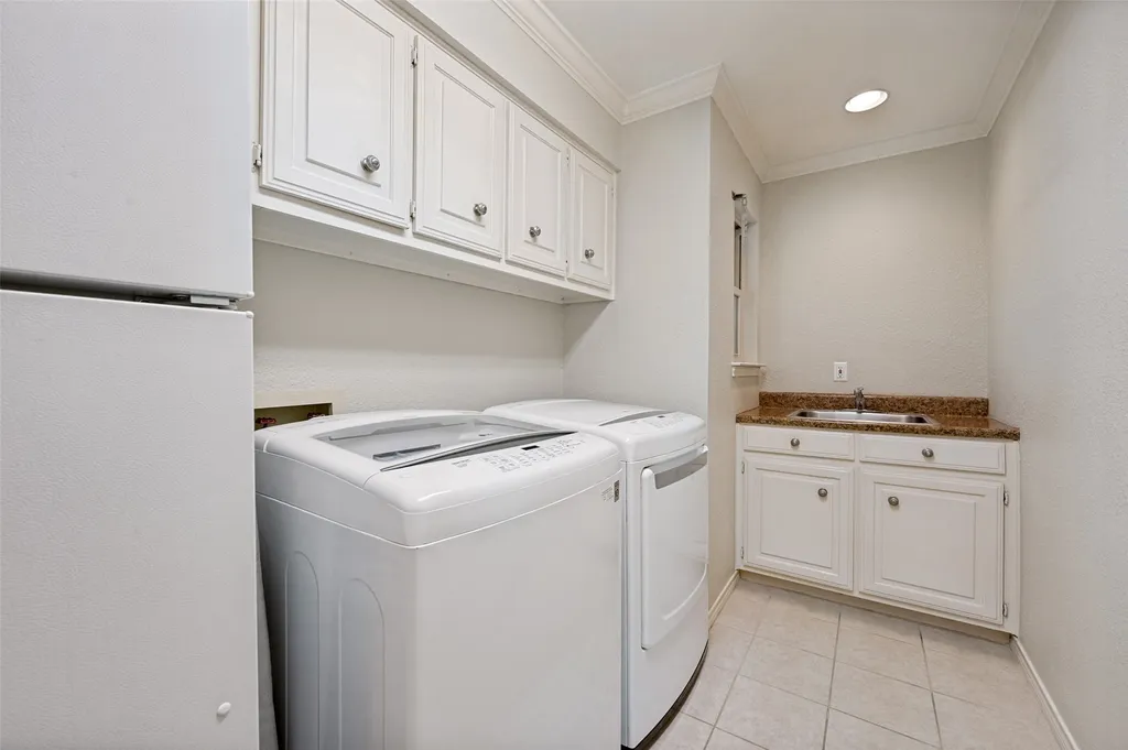 5901 Flintshire Lane Dallas TX 75252