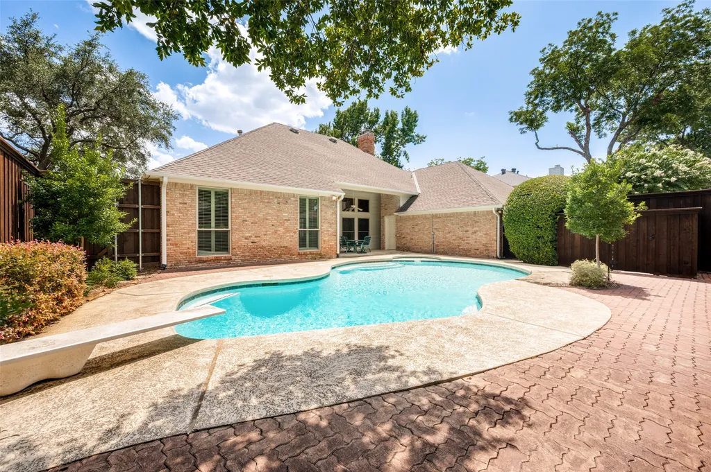 5901 Flintshire Lane Dallas TX 75252