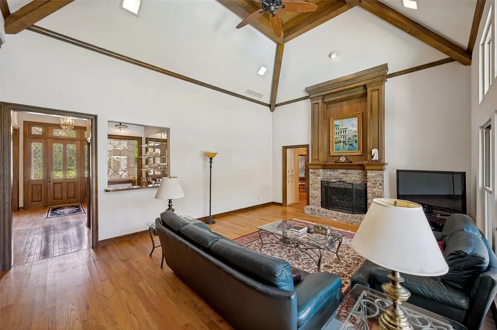 5901 Flintshire Lane Dallas TX 75252