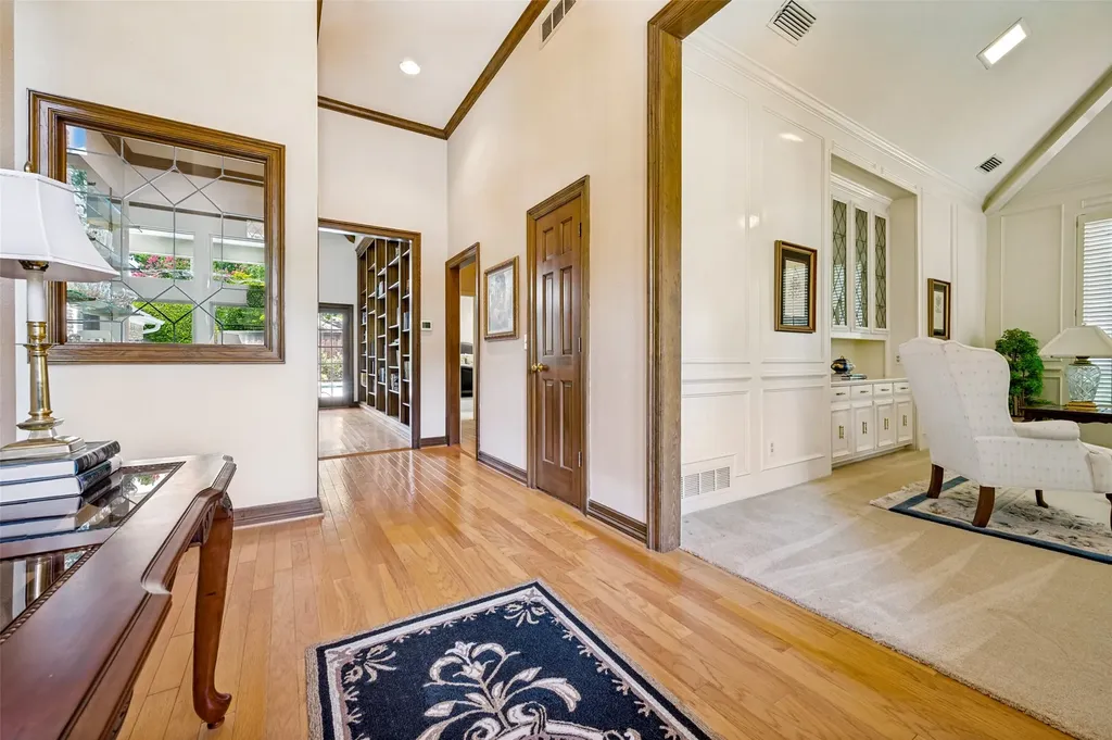 5901 Flintshire Lane Dallas TX 75252