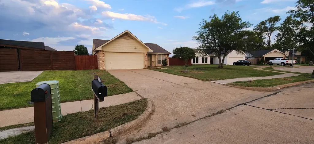 200 Seagull Court Irving TX 75060