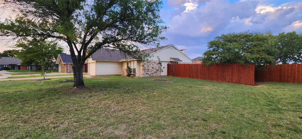 200 Seagull Court Irving TX 75060
