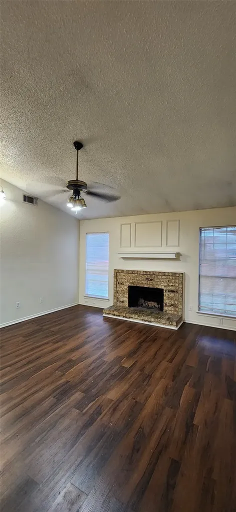 200 Seagull Court Irving TX 75060