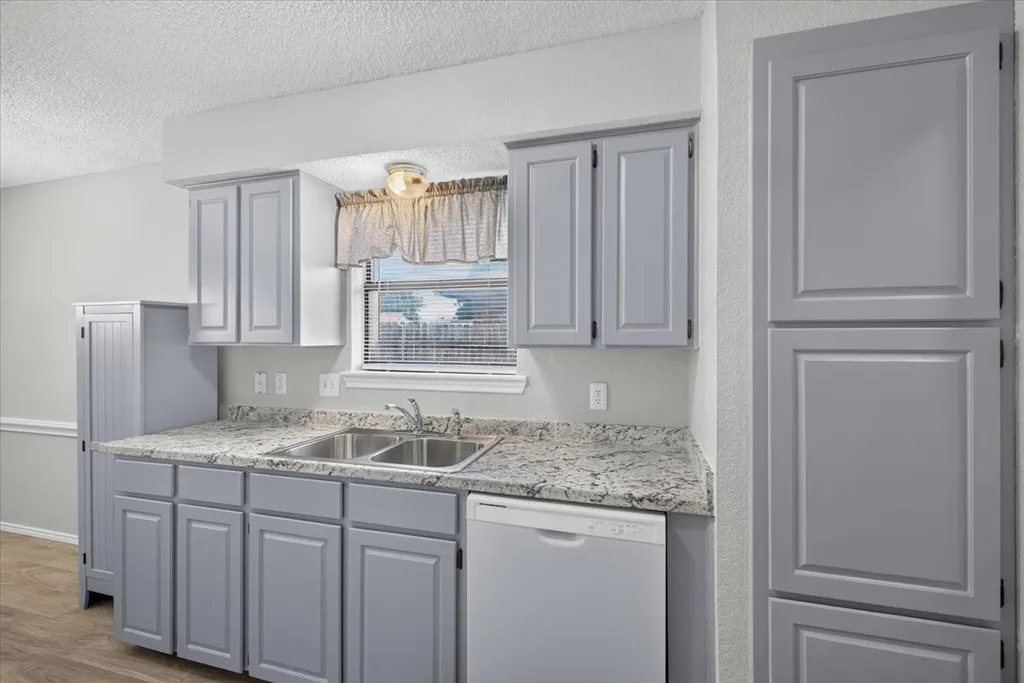 7728 Partridge Drive Watauga TX 76148
