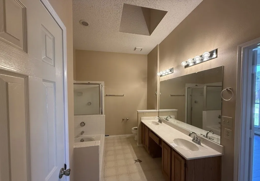 1338 Overlook Drive Lewisville TX 75067