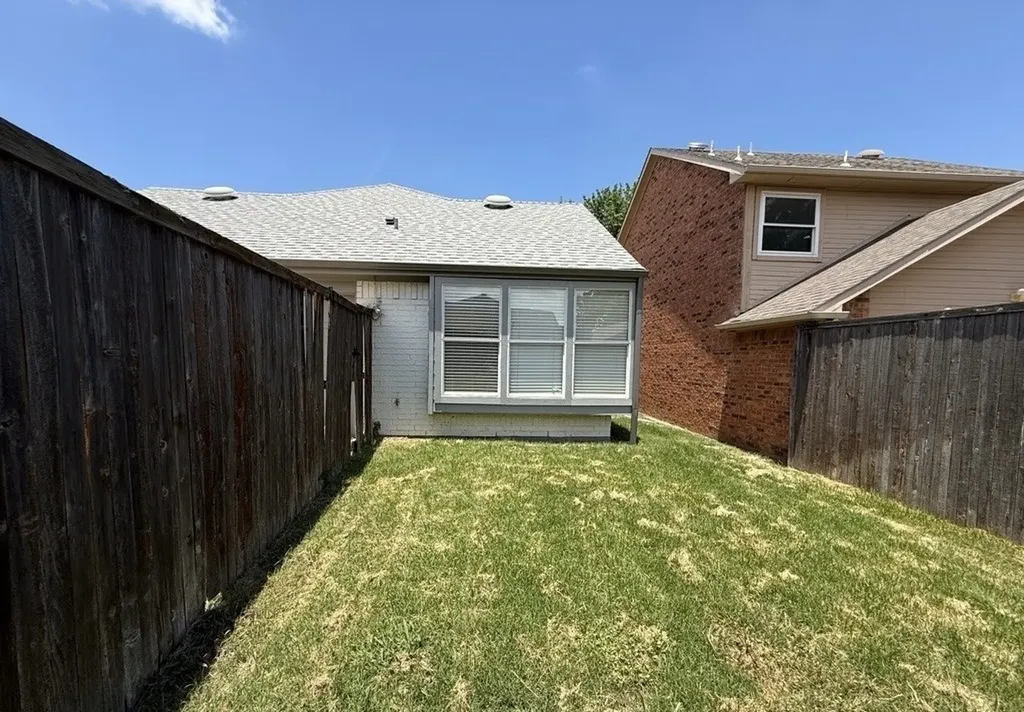1338 Overlook Drive Lewisville TX 75067