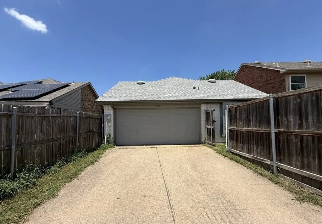 1338 Overlook Drive Lewisville TX 75067