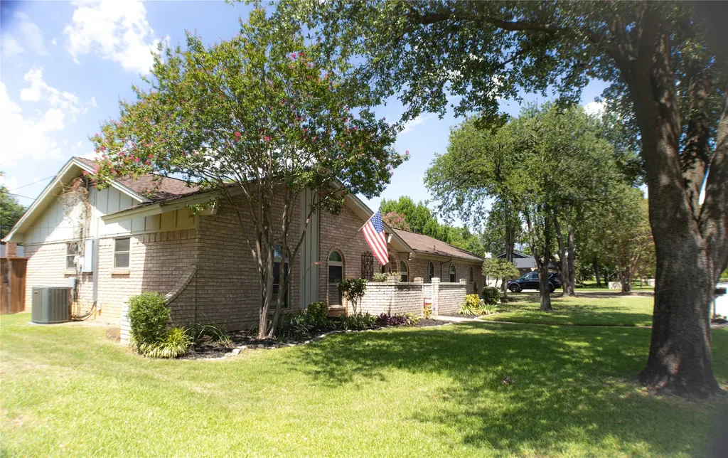608 Field Street Colleyville TX 76034