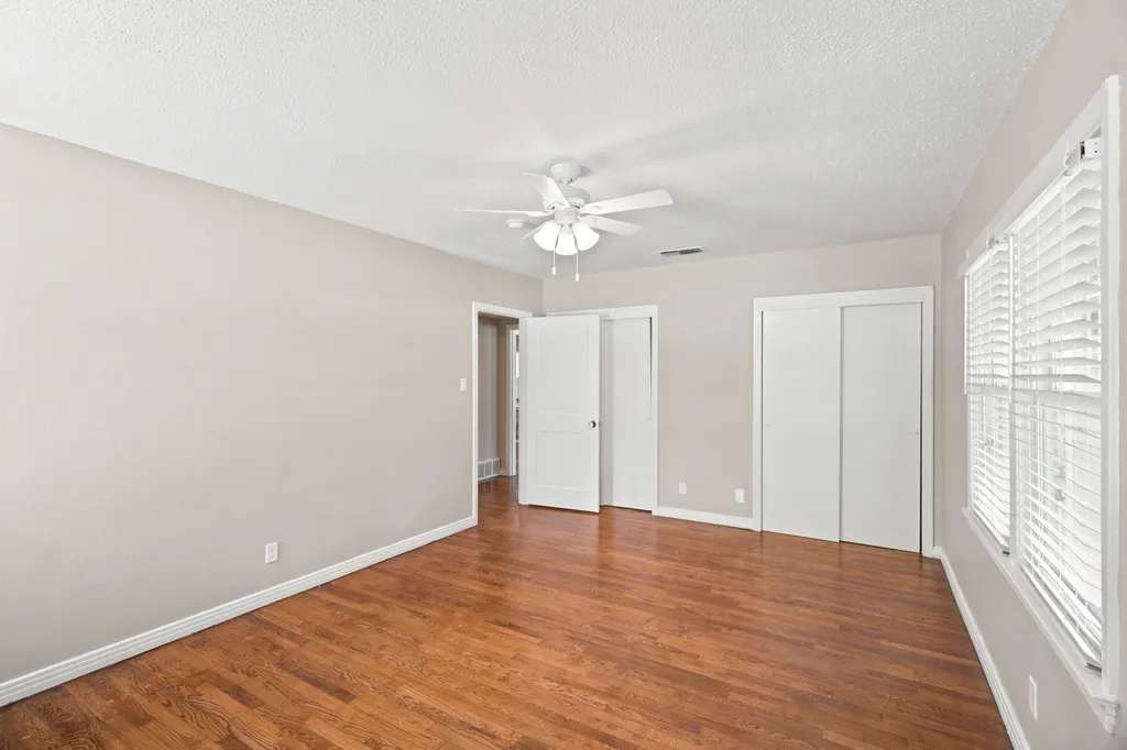 3851 Harley Avenue Fort Worth TX 76107