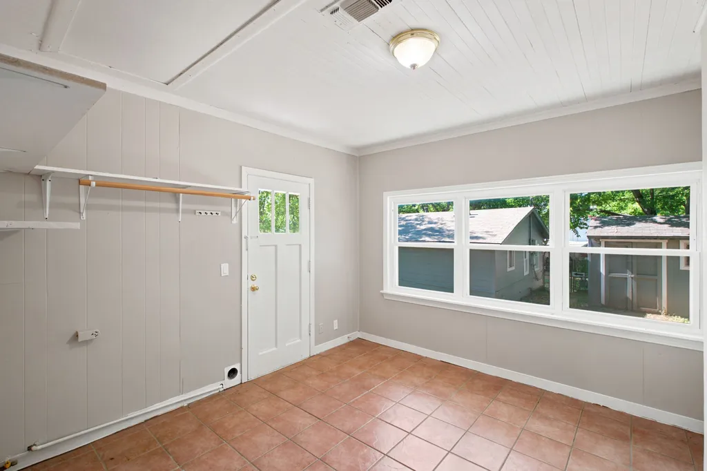 3851 Harley Avenue Fort Worth TX 76107