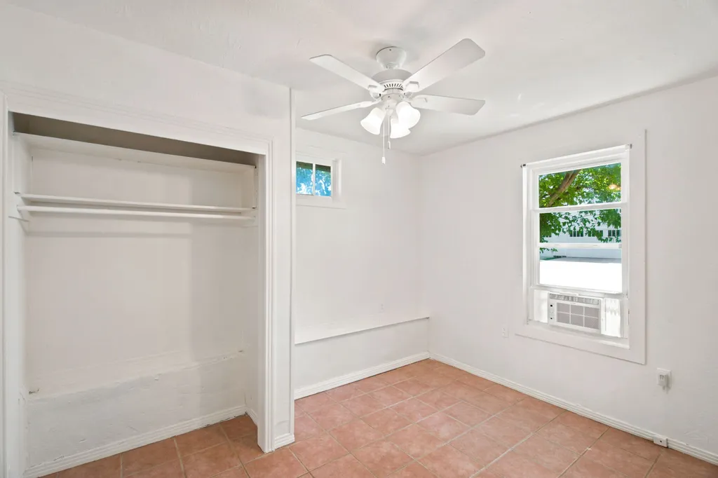 3851 Harley Avenue Fort Worth TX 76107