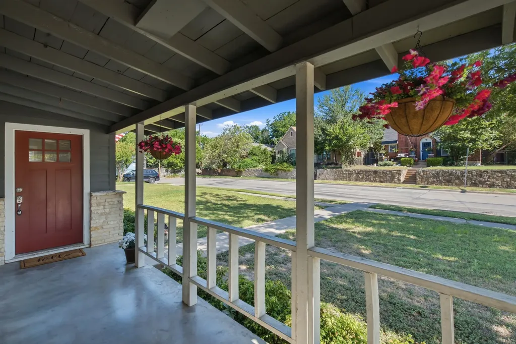 3851 Harley Avenue Fort Worth TX 76107
