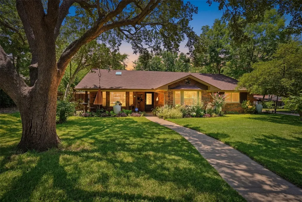 2941 Harvest Hill Drive Grapevine TX 76051