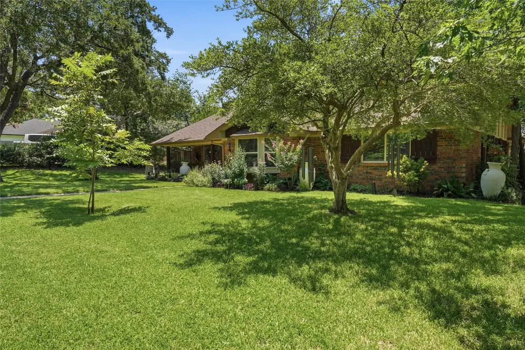 2941 Harvest Hill Drive Grapevine TX 76051