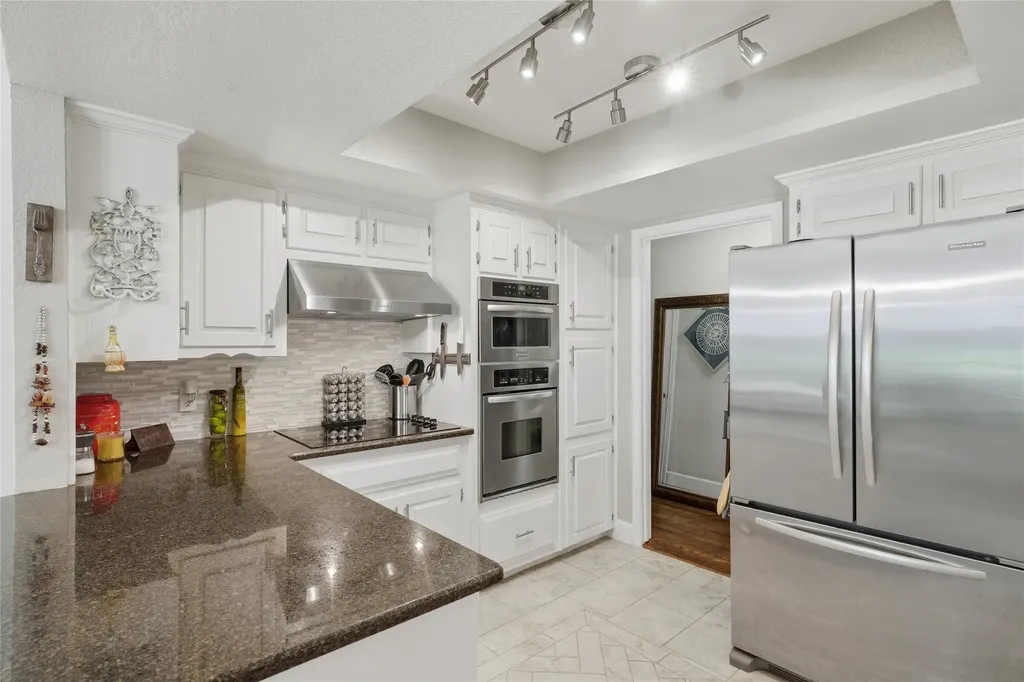 2941 Harvest Hill Drive Grapevine TX 76051