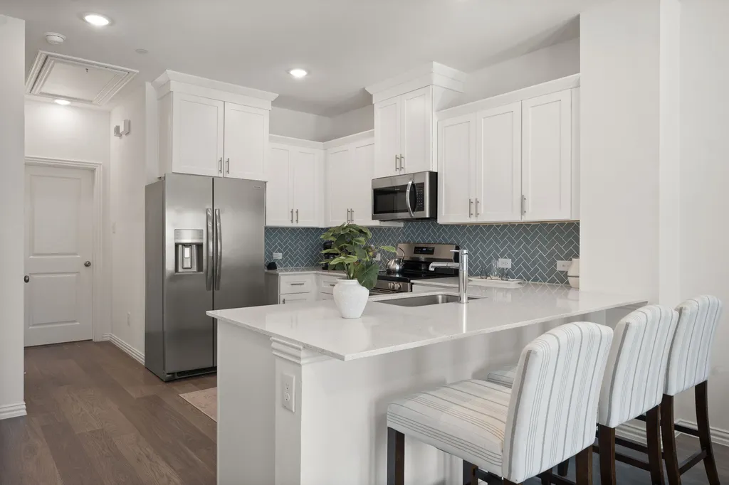 5243 Legacy Street Haltom City TX 76117