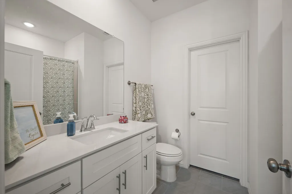 5243 Legacy Street Haltom City TX 76117