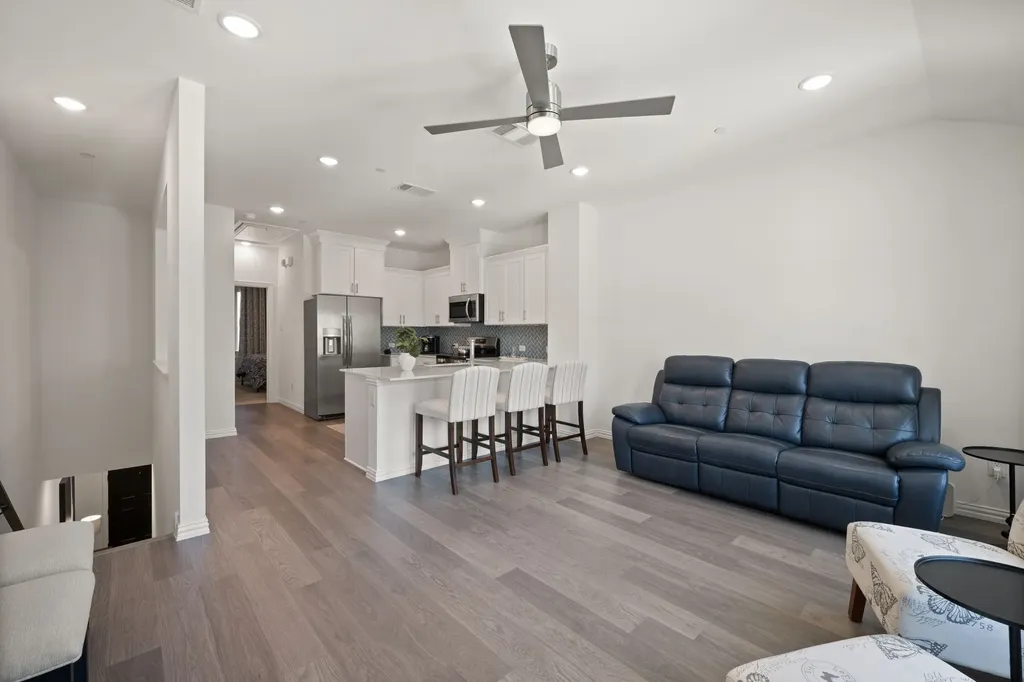 5243 Legacy Street Haltom City TX 76117
