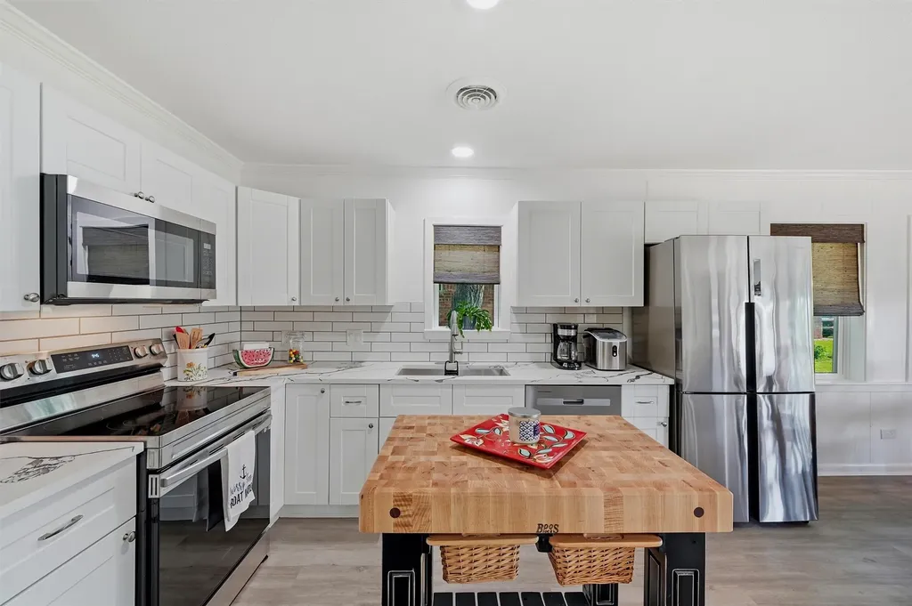 1118 Kiowa Drive W Gainesville TX 76240