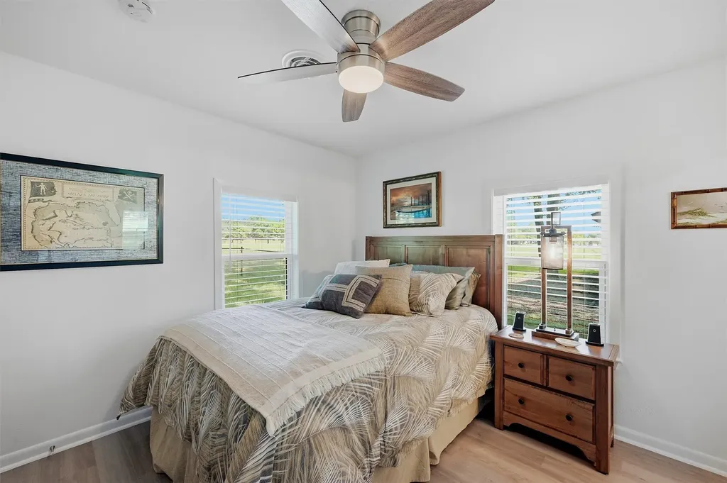 1118 Kiowa Drive W Gainesville TX 76240