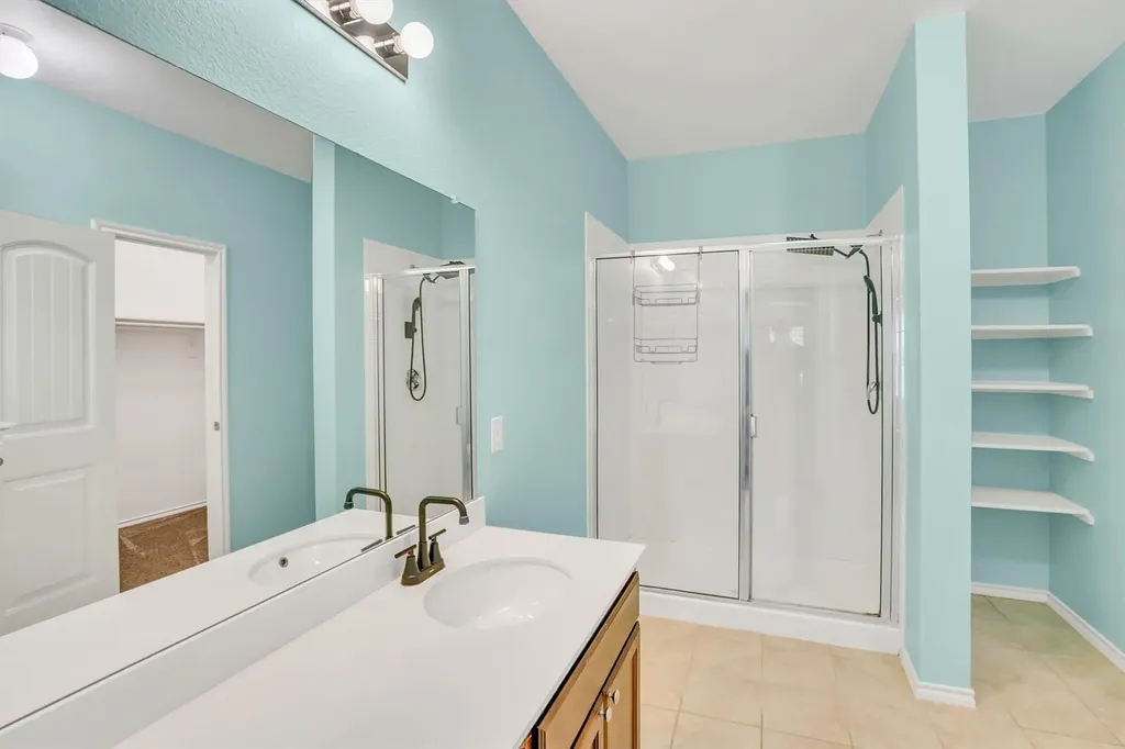 1535 Meadowlake Drive Waxahachie TX 75165