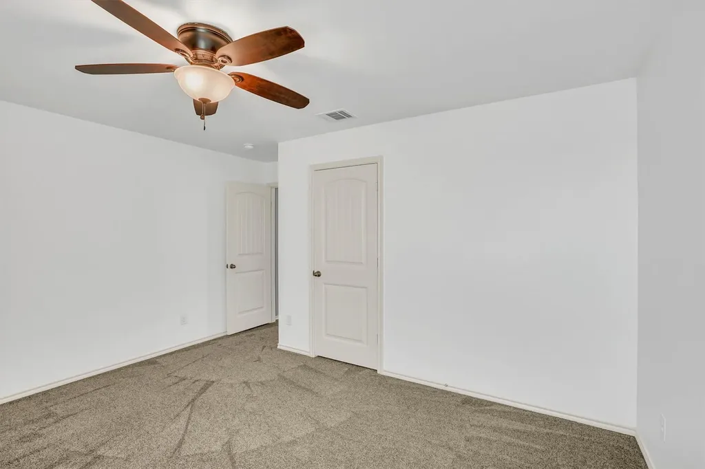 1535 Meadowlake Drive Waxahachie TX 75165