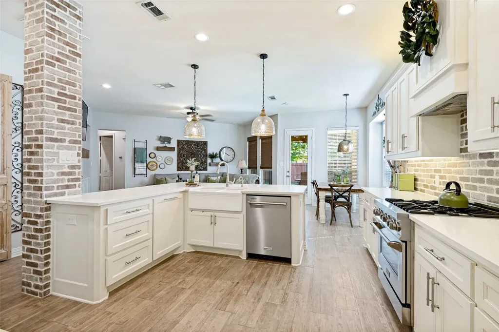 525 Lauren Court Keller TX 76248