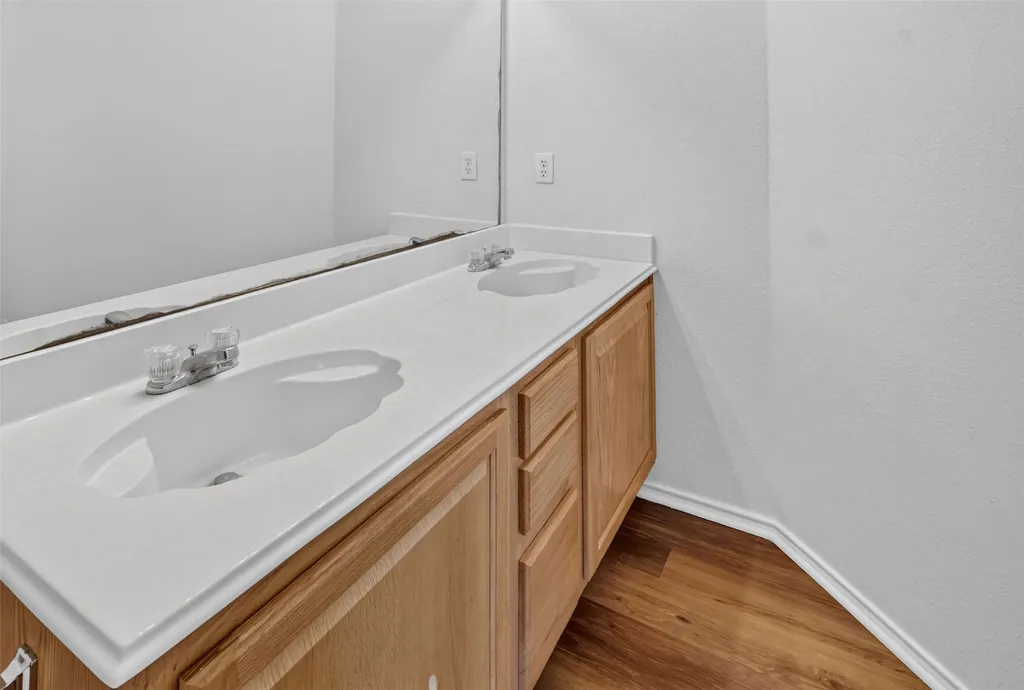 5206 Mountain Spring Trail Fort Worth TX 76123